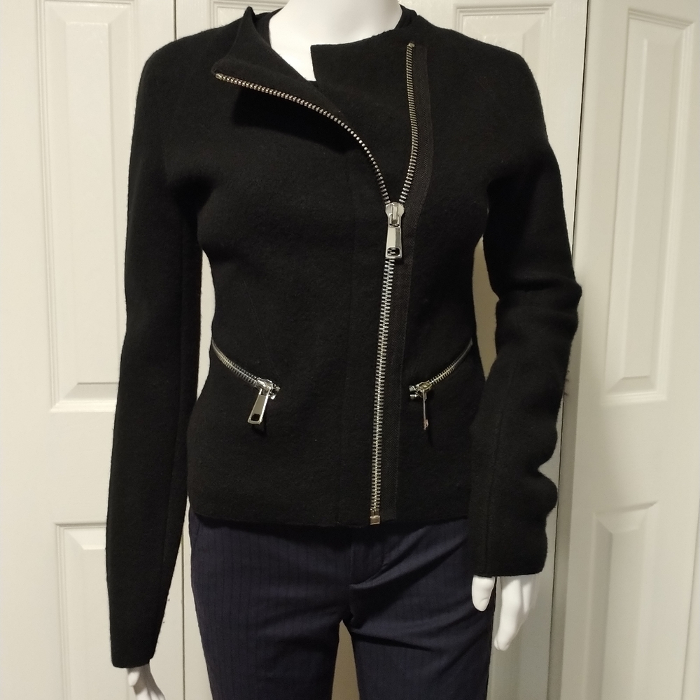 Line  Short Wool Jacket Black - Picture 2 of 7